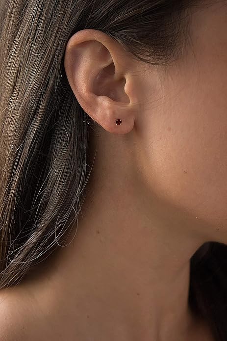 Boucles d'Oreilles Clou Rubis Rond | Or