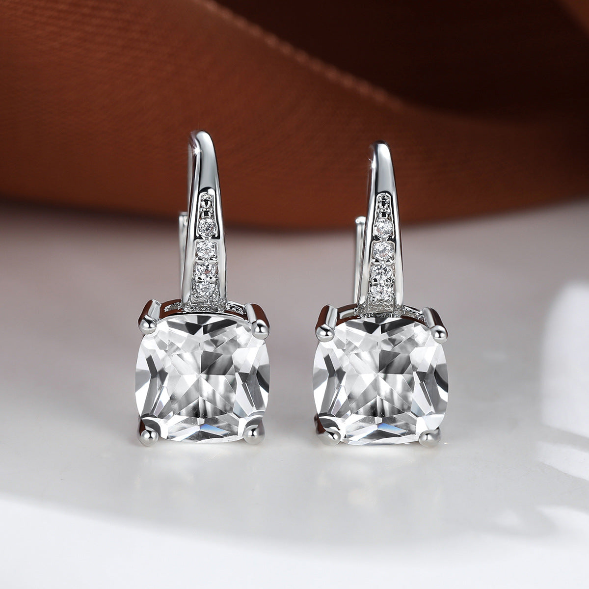 Boucles d'Oreilles Créoles Pierre Mystique | Or Blanc