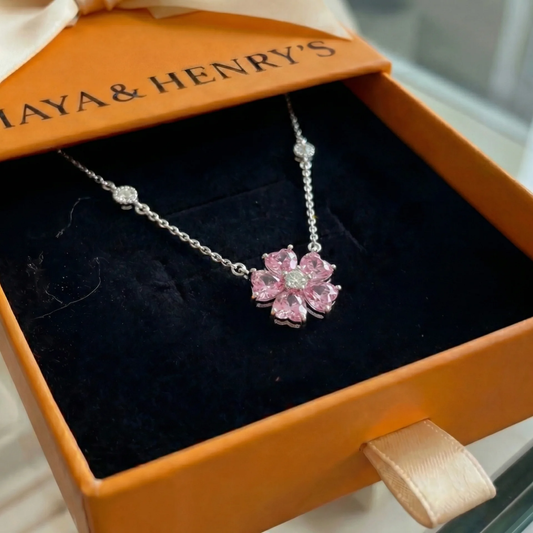 Collier Pendentif Fleur Pétales Lumineux | Or Blanc