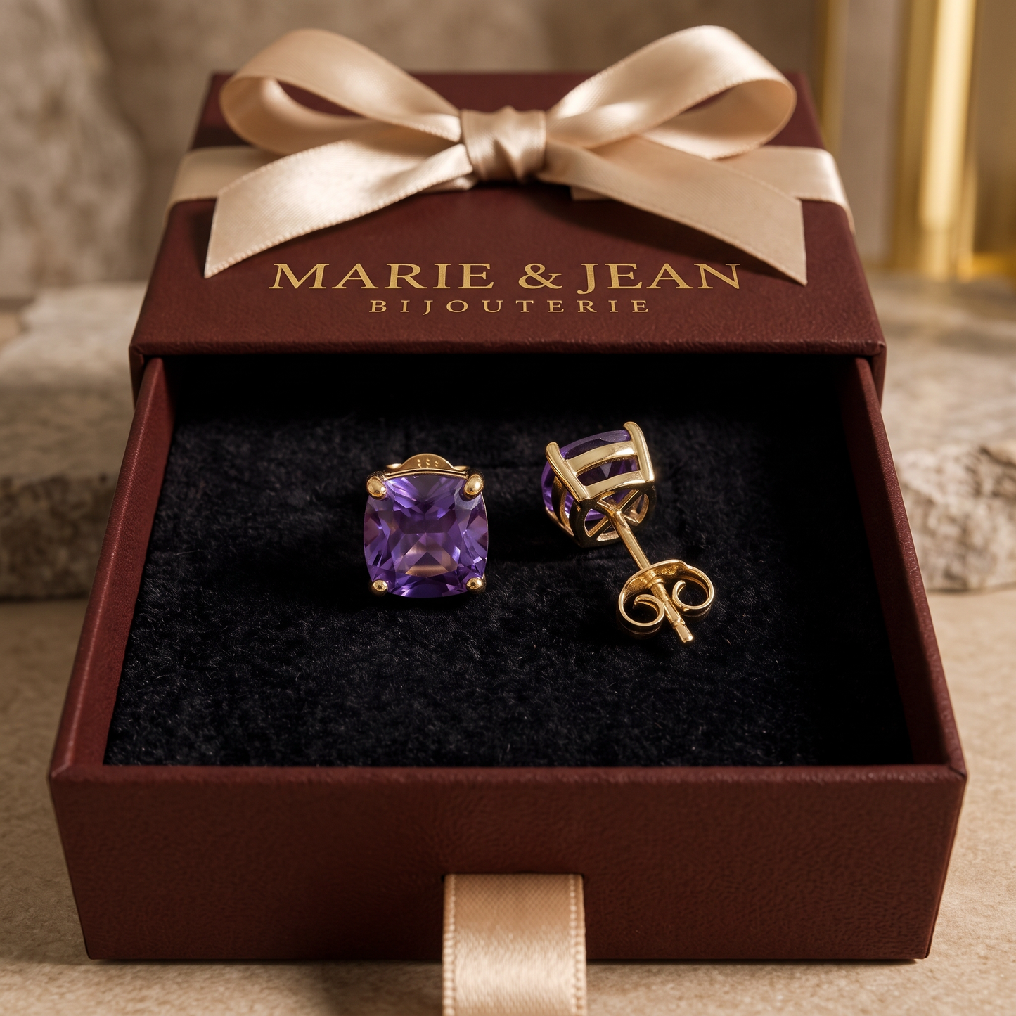 Boucles d'Oreilles Clou Carrées Violet Améthyste | Or